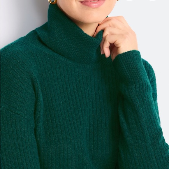 Threads 4 Thought Toki Rib Turtleneck Sweater in Evergreen - Picture 4 of 5